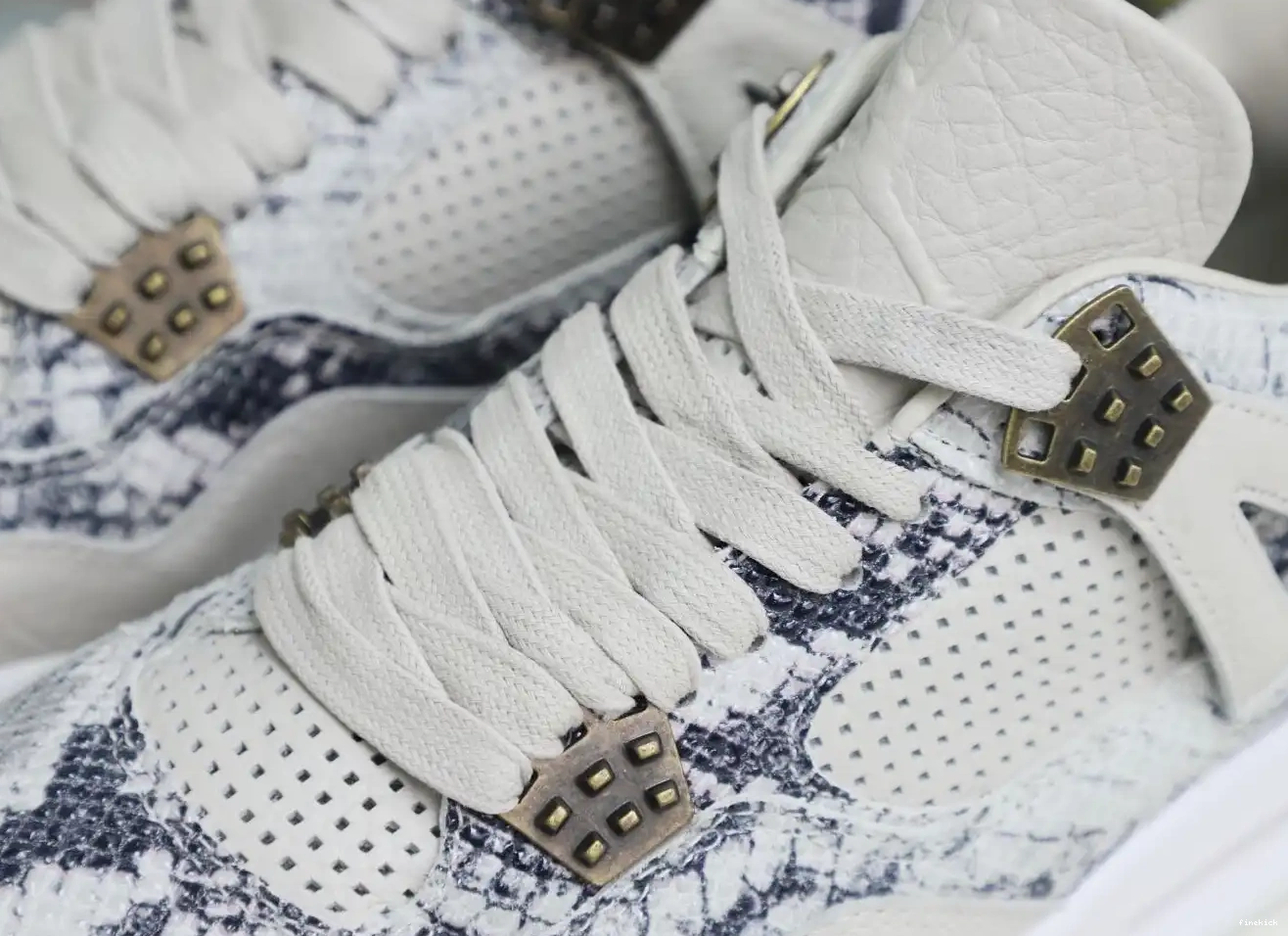 Jordan Jordan snakeskin Air retro 4 0701